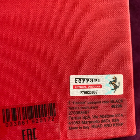 FERRARI Passport and document holder EXCLUSIVELY FOR FERRARI F1 CLUB - Picture 2 of 4